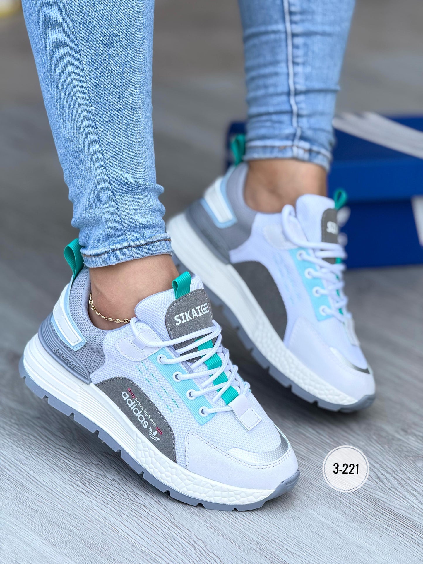 Tenis Adidas Sikaige Dama