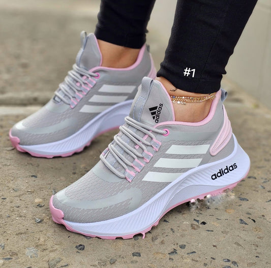 ADIDAS VICKY