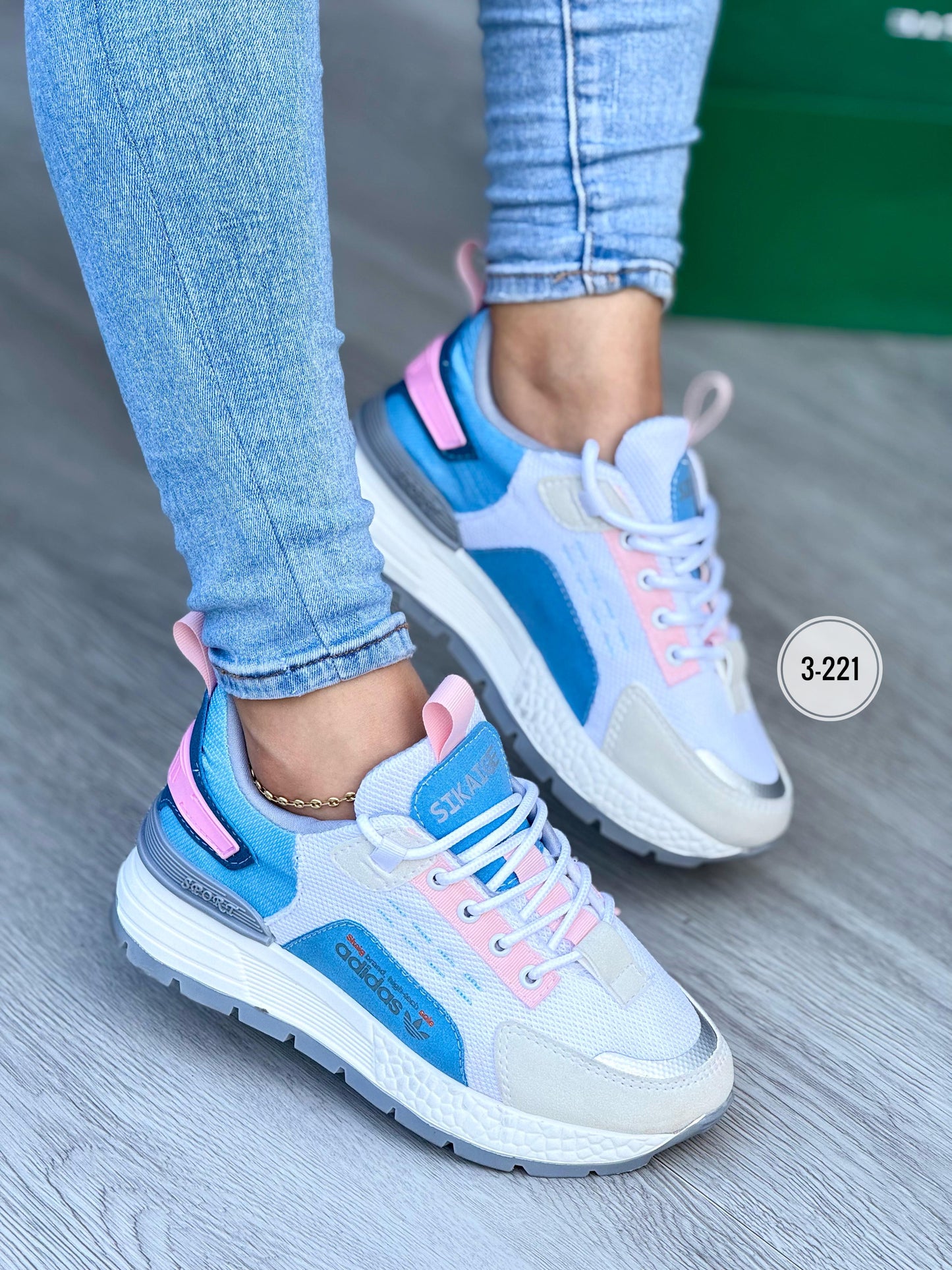 Tenis Adidas Sikaige Dama